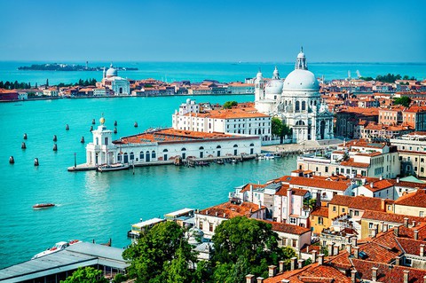 Floods will make Venice 'uninhabitable by 2100'