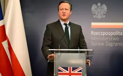 David Cameron: "If we don't stop Putin, he will go for more - like Hitler"