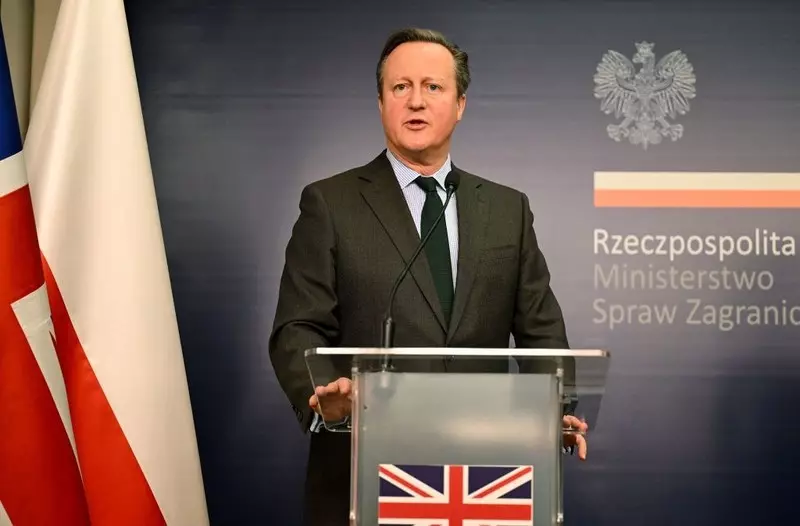 David Cameron: "Jeśli nie zatrzymamy Putina, pójdzie po więcej - jak Hitler"