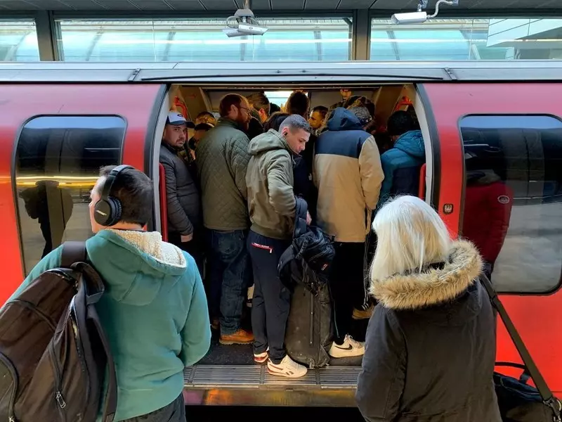Pracownicy londyńskiego metra ujawnili fatalny stan pociągów Central line. Chaos może trwać latami