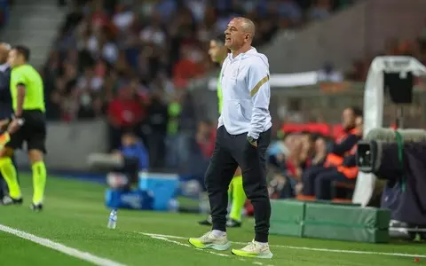 Piłkarska LM: Napoli zmieniło trenera tuż przed meczem z Barceloną