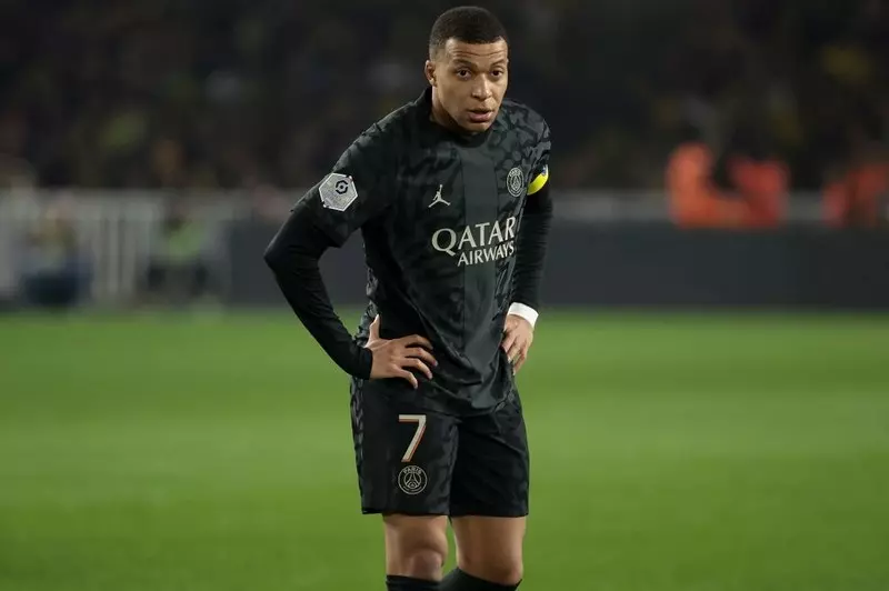 Real Madrid "buys" Kylian Mbappe. The transfer is expected to amount to EUR 65 million