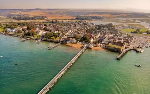 The UK's 'prettiest town' 4 hours from London you mustn't confuse with another with same name called