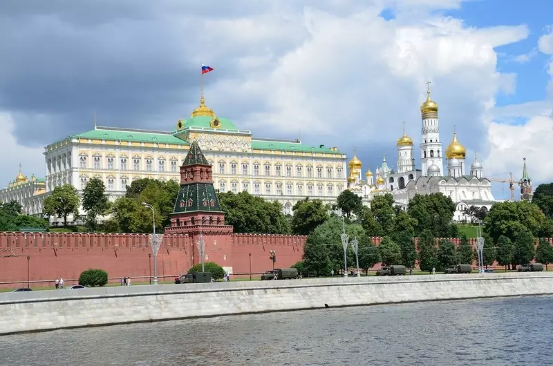 UK Ministry of Defence: Kremlin prepares citizens for a long war