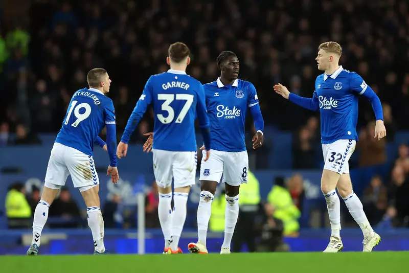 Everton will have six points deducted, not 10
