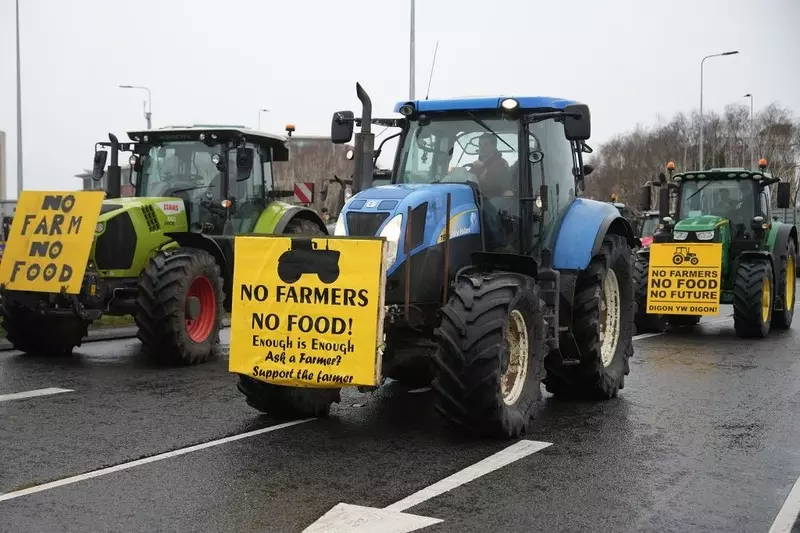 Welsh farmers protest oagainst new plan for granting subsidies