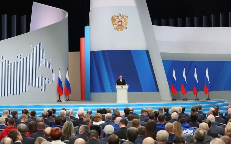 Putin grozi bronią jądrową i ostrzega przed wprowadzeniem wojsk NATO na Ukrainę