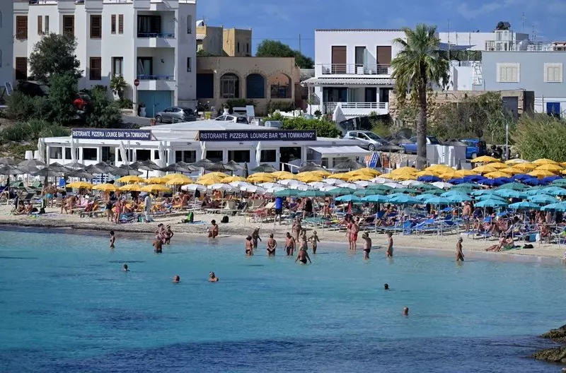 Italy: 4,000 lifeguards are missing from beaches ahead of the summer season