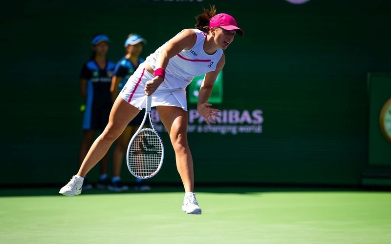 Turniej WTA w Indian Wells: Świątek awansowała do 1/8 finału