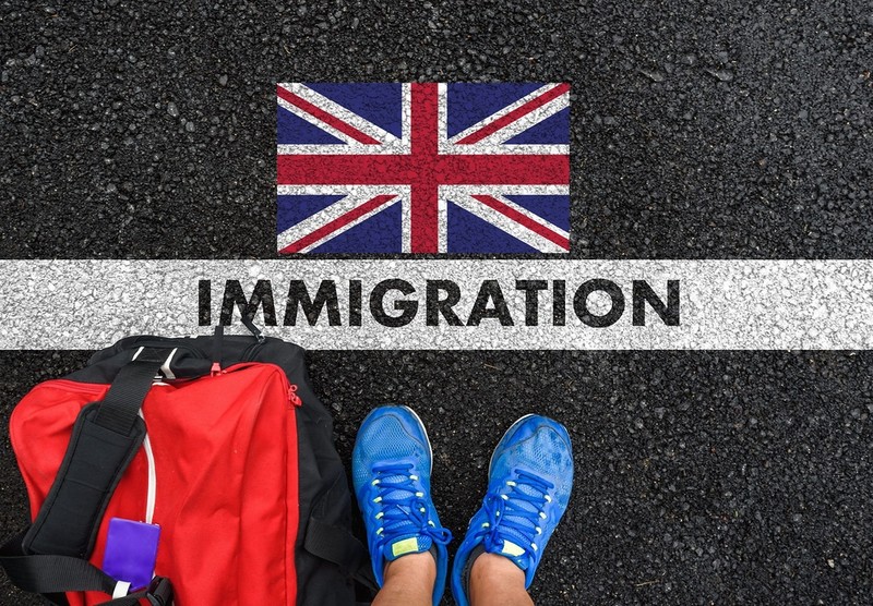 Imigracja obywateli UE do UK spadła o prawie 70%. Wciąż jest najwięcej Polaków