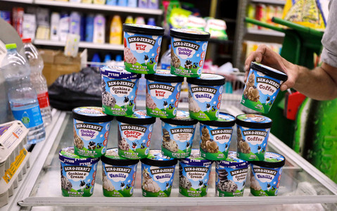 Unilever to cut 7,500 jobs globally and split off ice-cream division