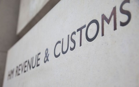 HMRC drops decision to close self-assessment helpline