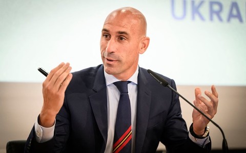 Rubiales will be detained on his return from the Caribbean