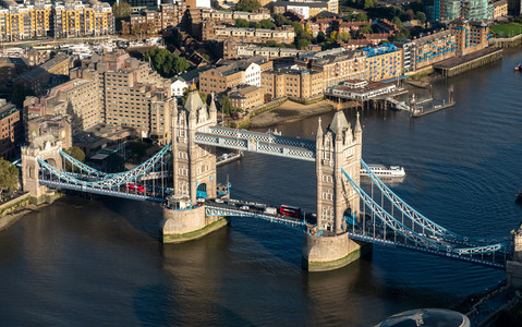 Charity launches search for poet to write about London's bridges