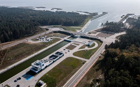 "Daily Express": Canal through Vistula Spit is a symbol of Poland's determination