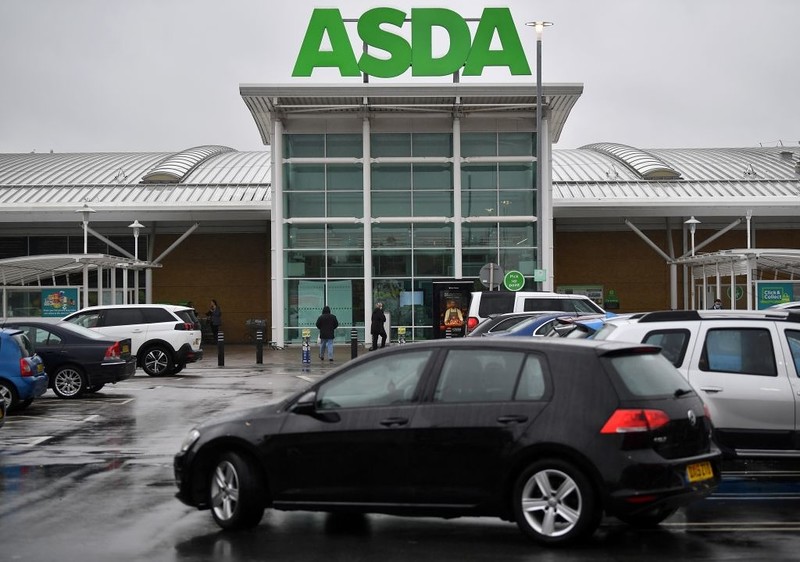 Sieć Asda likwiduje punkty ładowania samochodów elektrycznych