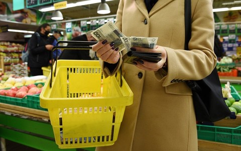 Poles will usually spend PLN 200-300 on Christmas food shopping