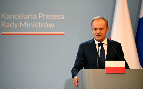 "The Guardian: Political change in Poland with an 'iron broom'