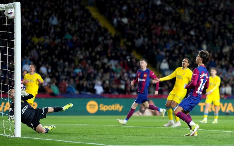 A modest victory for Barcelona, Lewandowski without a goal