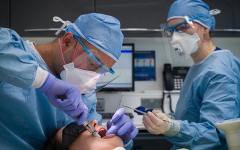 Vulnerable Britons dying as not being given antibiotics at dentist, doctors say