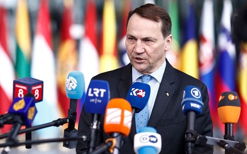 Sikorski: Putin must understand that the Alliance can afford a long conflict