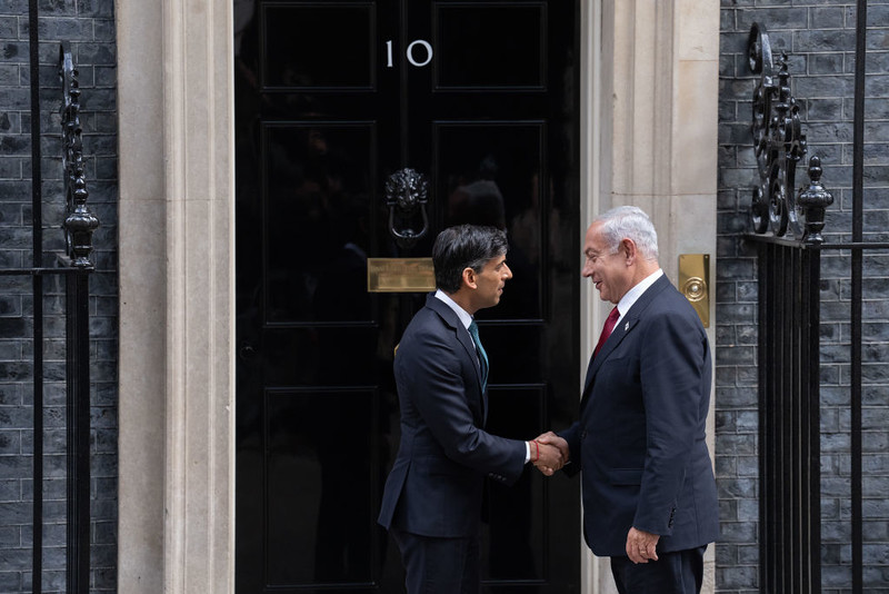 Brytyjscy prawnicy: Sprzedając broń Izraelowi, Wielka Brytania narusza prawo międzynarodowe