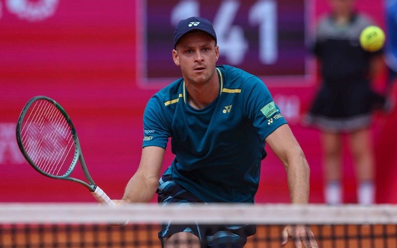 Turniej ATP w Estoril: Triumf Huberta Hurkacza
