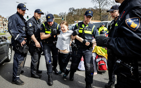 Netherlands: Police detain climate activist Greta Thunberg