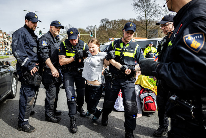 Netherlands: Police detain climate activist Greta Thunberg