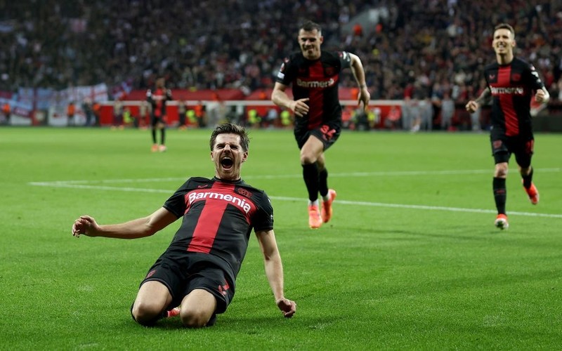 Piłkarska LE: Bayer bliski półfinału, wysoka porażka Liverpoolu