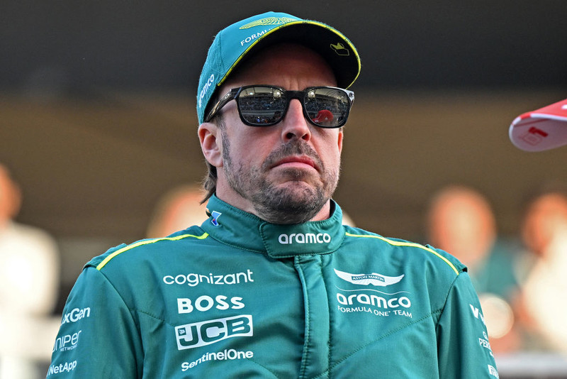 Formuła 1: Alonso przedłużył kontrakt z Aston Martin na co najmniej dwa lata