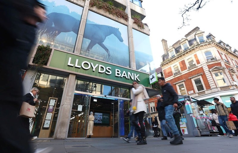 Number of banks disappearing from London's high streets