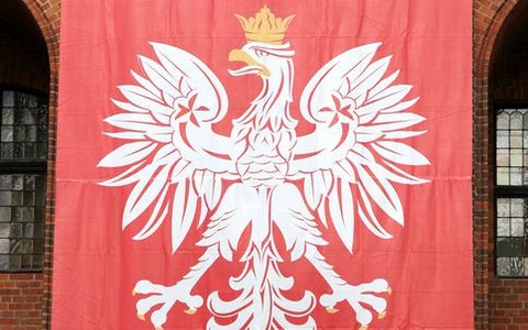 Cross on the Polish coat of arms? "We are working on the change"