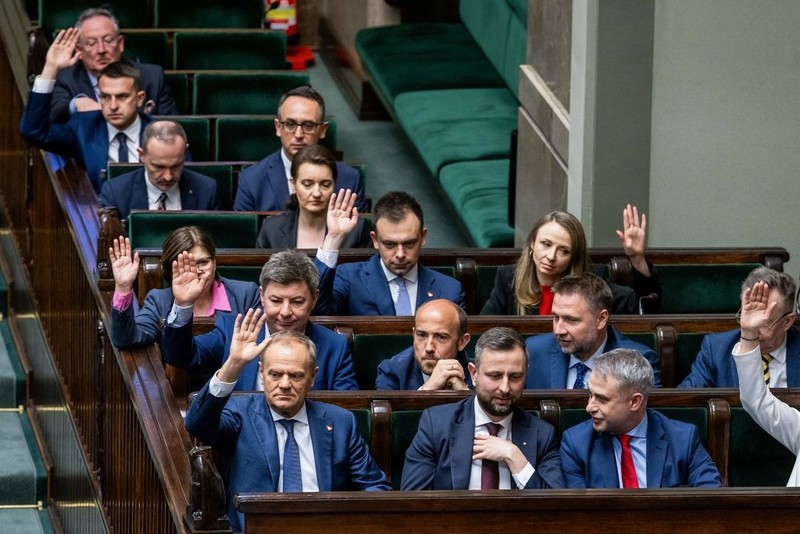 Most Poles do not see the ruling coalition's election promises fulfilled