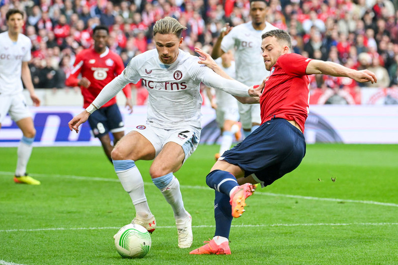Piłkarska Liga Konferencji: Gol Casha, awans jego Aston Villi i Club Brugge Skórasia