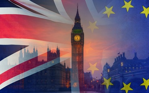 Rząd UK odrzuca propozycję UE w sprawie swobody przepływu dla młodzieży