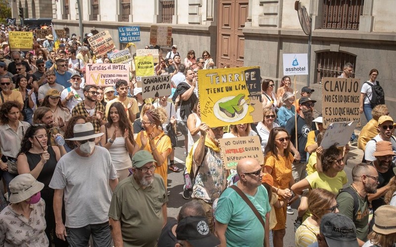 Mieszkańcy Wysp Kanaryjskich masowo protestowali przeciwko masowej turystyce
