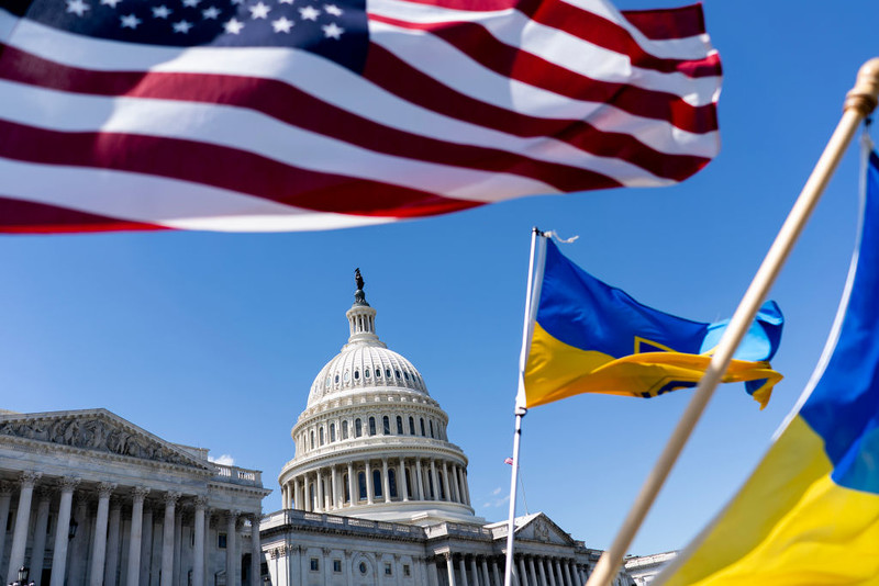 "The Economist": USA wreszcie zrobiły w sprawie Ukrainy to, co jest właściwe