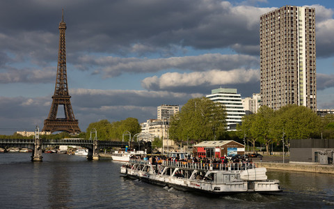 Paryż: Sekwana nadal zanieczyszczona mimo inwestycji za blisko 1,5 mld euro