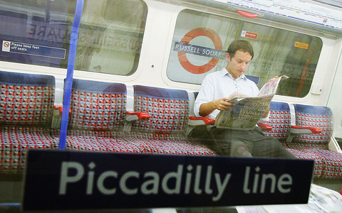 Ogłoszona przez TfL modernizacja Piccadilly Line podzieliła londyńczyków
