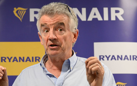 Szef Ryanaira wyraża chęć zorganizowania lotów deportacyjnych z imigrantami do Rwandy