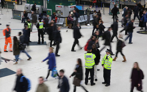 Duża akcja policji w Birmingham po zamachu w Londynie. Aresztowano 7 osób