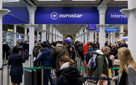 Brytyjczycy nie zamierzają podróżować do Europy ze względu na nowe zasady