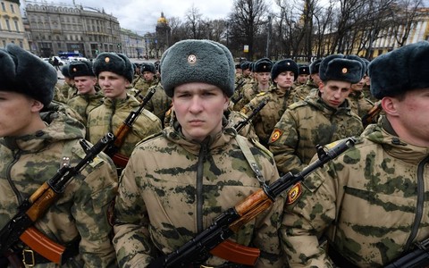 "The Guardian": Russian forces in Ukraine may reach 500,000 soldiers