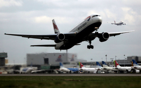 Londyn: Funkcjonariusze straży granicznej zaczęli strajk na lotnisku Heathrow