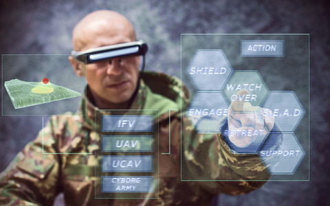 "Foreign Affairs": Sztuczna inteligencja używana przez wojsko może wywołać wojnę atomową