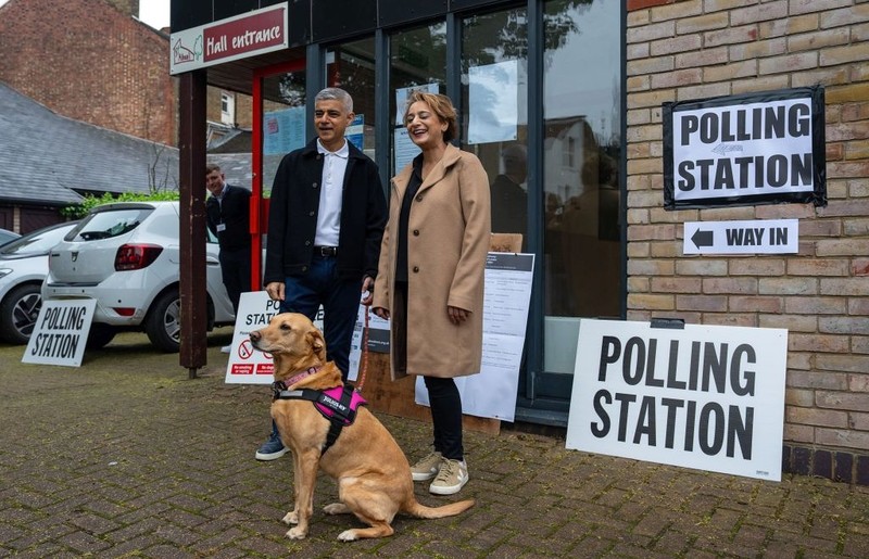 Wybory lokalne w Anglii ostatnim testem przed wyborami do Izby Gmin