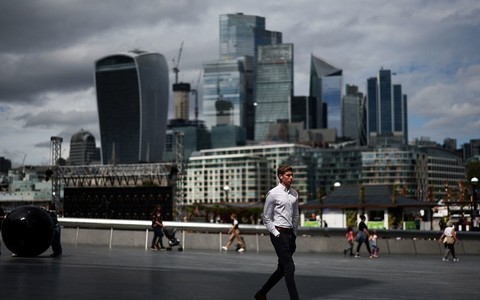 UK will be worst performer in G7 next year, OECD forecasts