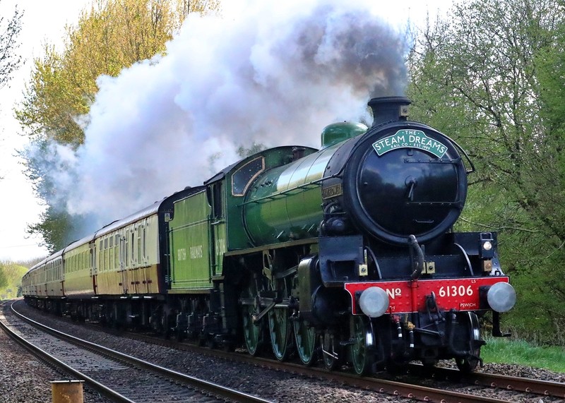 A vintage steam train with on-board dining is coming to south London stations