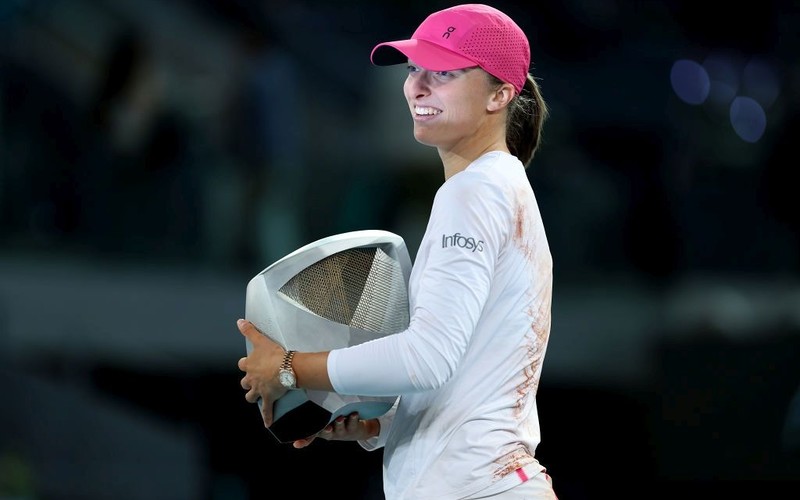 Rankingi WTA i ATP: Świątek na czele z większą przewagą nad Sabalenką. Hurkacz wciąż dziewiąty